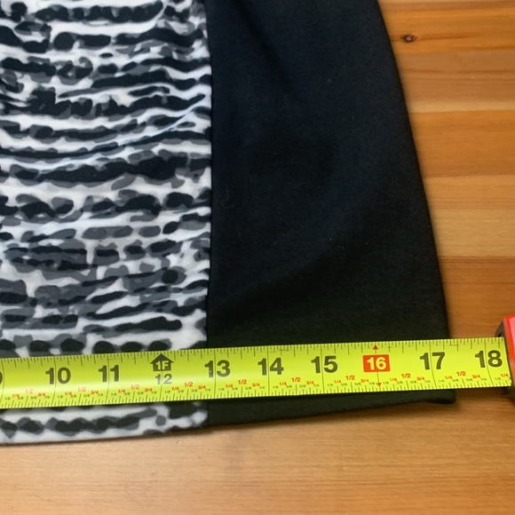 Calvin Klein office dress with stretch, back zipper, pop of colour - Picture 7 of 9